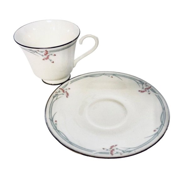 Royal Doulton Teacup Saucer Set Carnation Pink Flowers Platinum Trim England - Picture 8 of 8